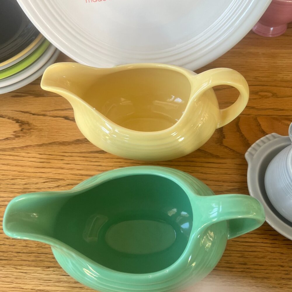 Vintage Post 1986 Classic Fiesta Gravy Boat, Sauce Boat, Yellow, Seamist - Picture 2 of 7